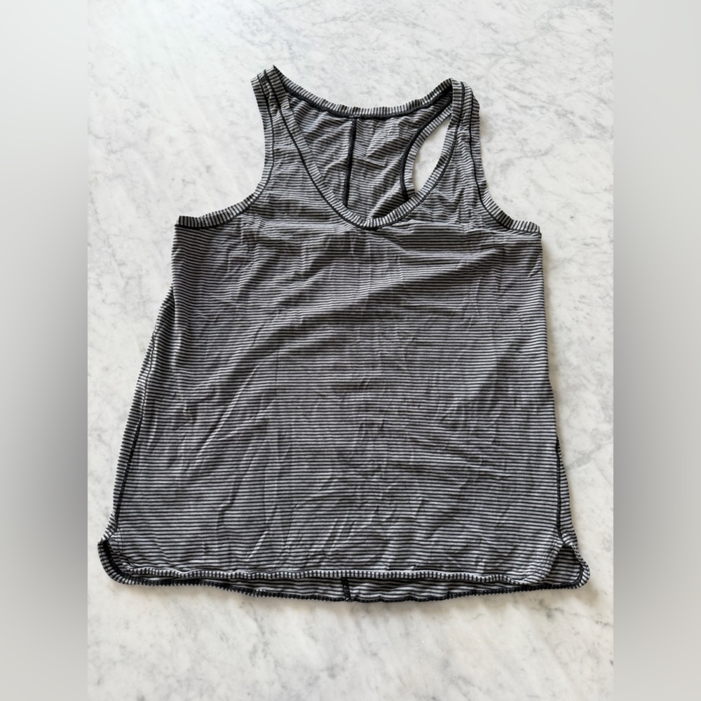 Lululemon Black White Striped Racerback Tank Top Size 8 10 Athletic Yoga Gym